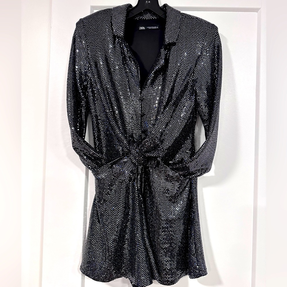 Sparkly Metallic Sequined Romper - Picture 2 of 6